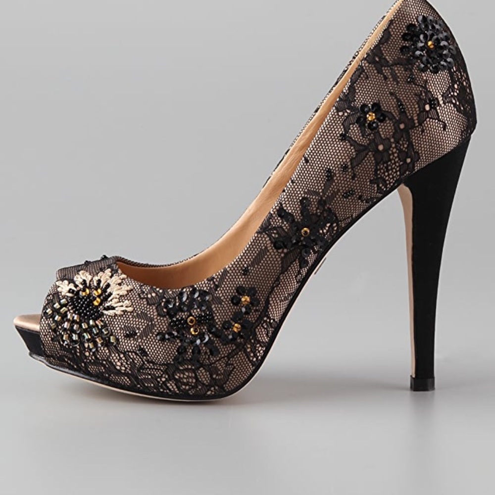 Badgley Mischka 'Stella' Pump - Picture 4 of 16